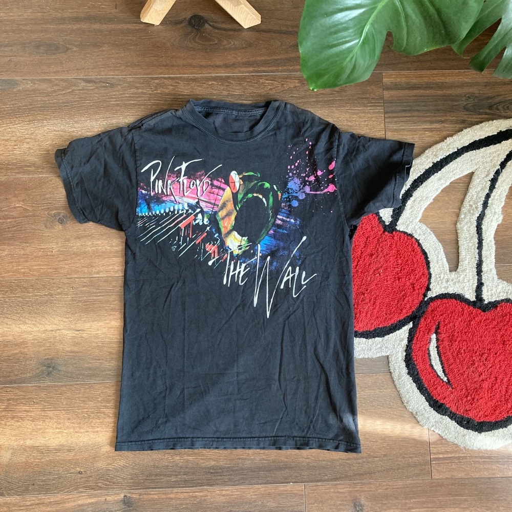 Distressed Pink Floyd band tee